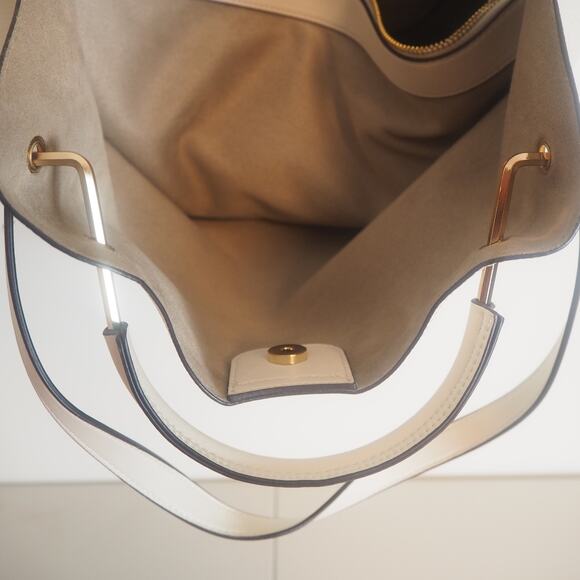 Sondra Roberts Squared Vegan Pebbled Leather Shoulder Tote Bag Cream Gold - Picture 10 of 16